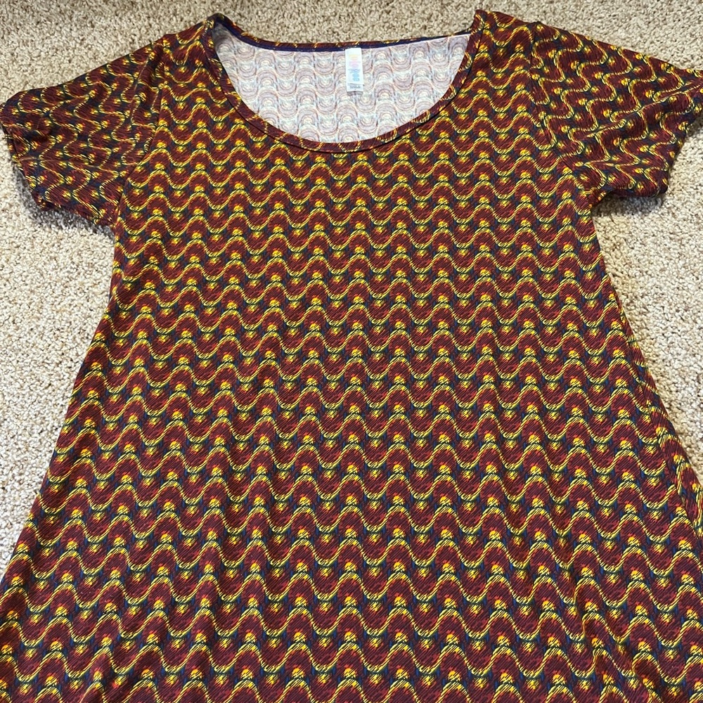 Lularoe classic t size small